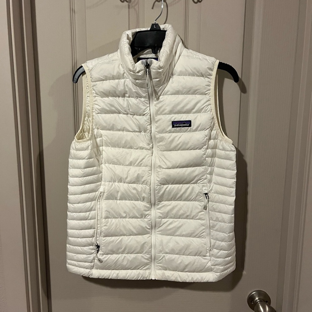 Patagonia White Puffer Vest